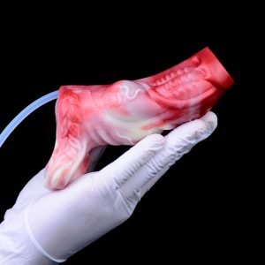 Bloedrode Siliconen Fantasie Micropenis – Penisrinf Verdikkings- en Vertraging Spuittoestel Voor Mannen